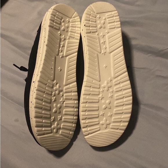 Women’s Hey Dudes - Picture 4 of 4